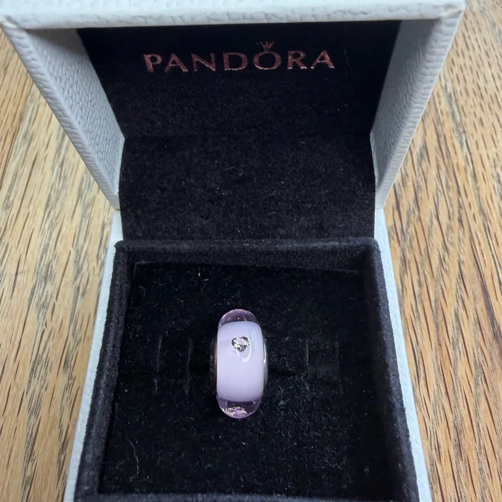 RETIRED Pandora Valentine’s Day 2015, “Pink Hearts Murano Glass Charm” - Picture 1 of 2